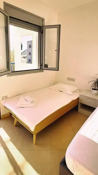 Radhima Seaside Apartment With Free Parking 奥里库姆